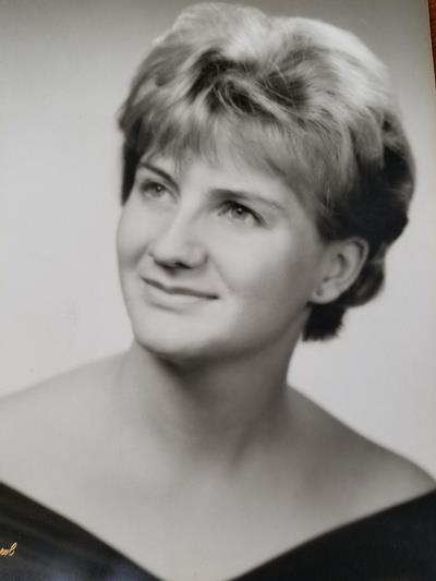 Louise Leach Obituary