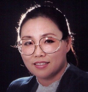 LV Senna - Nancy Kim