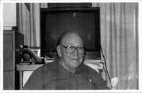 John Thomas Head obituary, 1921-2013