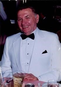 Robert E Noah obituary, 1921-2014