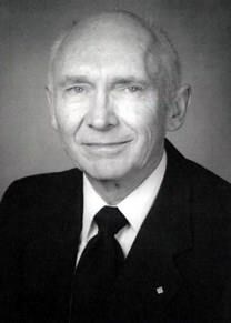 Robert M Eichhorn obituary, 1922-2016