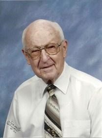 George M. Slakis obituary, 1923-2014