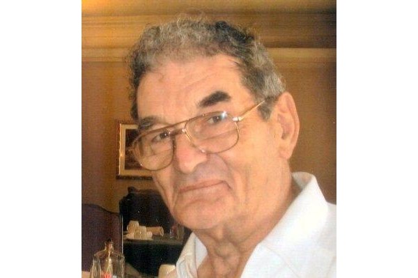 Obituary, Robert Uecker L. Sr.