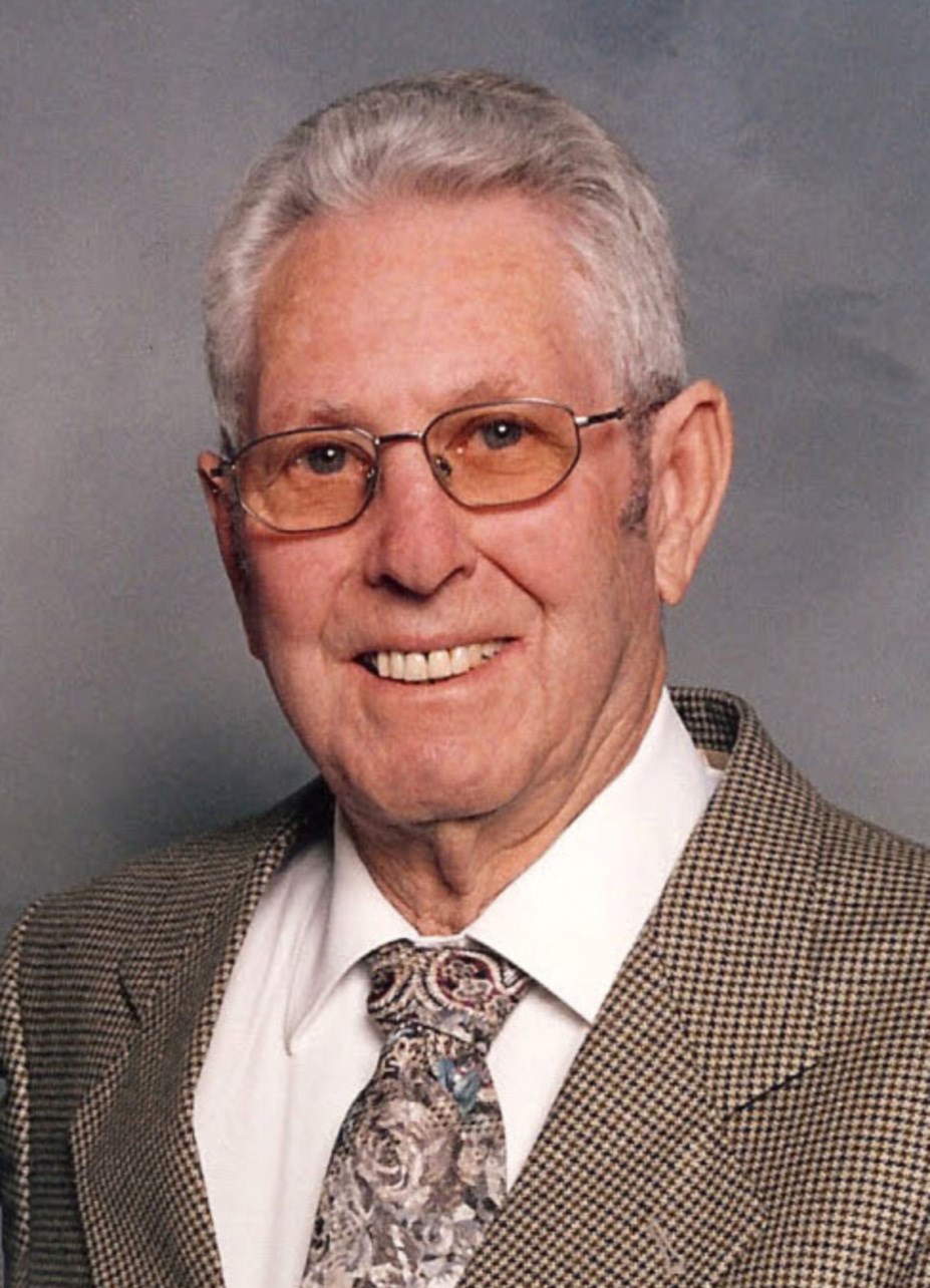 CHESTER BECKER Obituary (2010) Madera, CA Fresno Bee