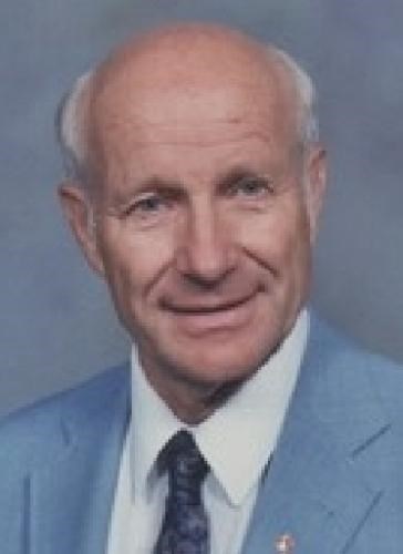Dale D. Niewenhuis obituary