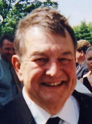 Arthur Gnewuch obituary