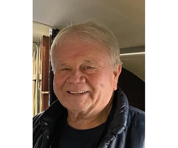 Richard Wakefield Obituary Bring's Broadway Chapel Tucson 2023