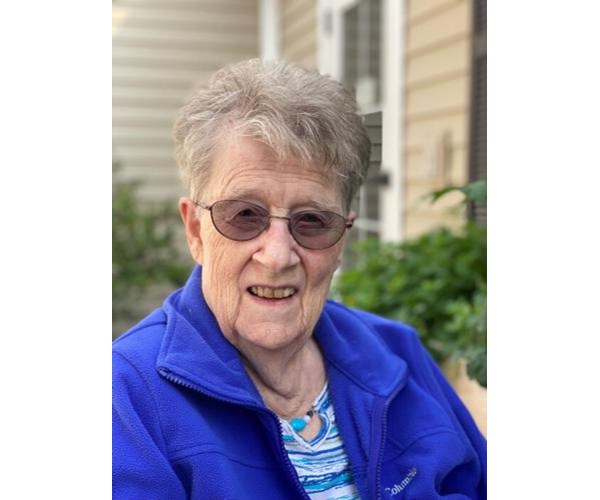 Helen Lucey Obituary - Klein & Stangel Funeral Home - Two Rivers - 2022