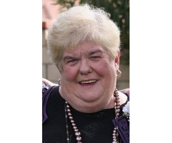 Elizabeth Carpenter Obituary (2017)