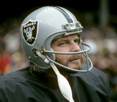 Former Raiders quarterback Ken Stabler dies