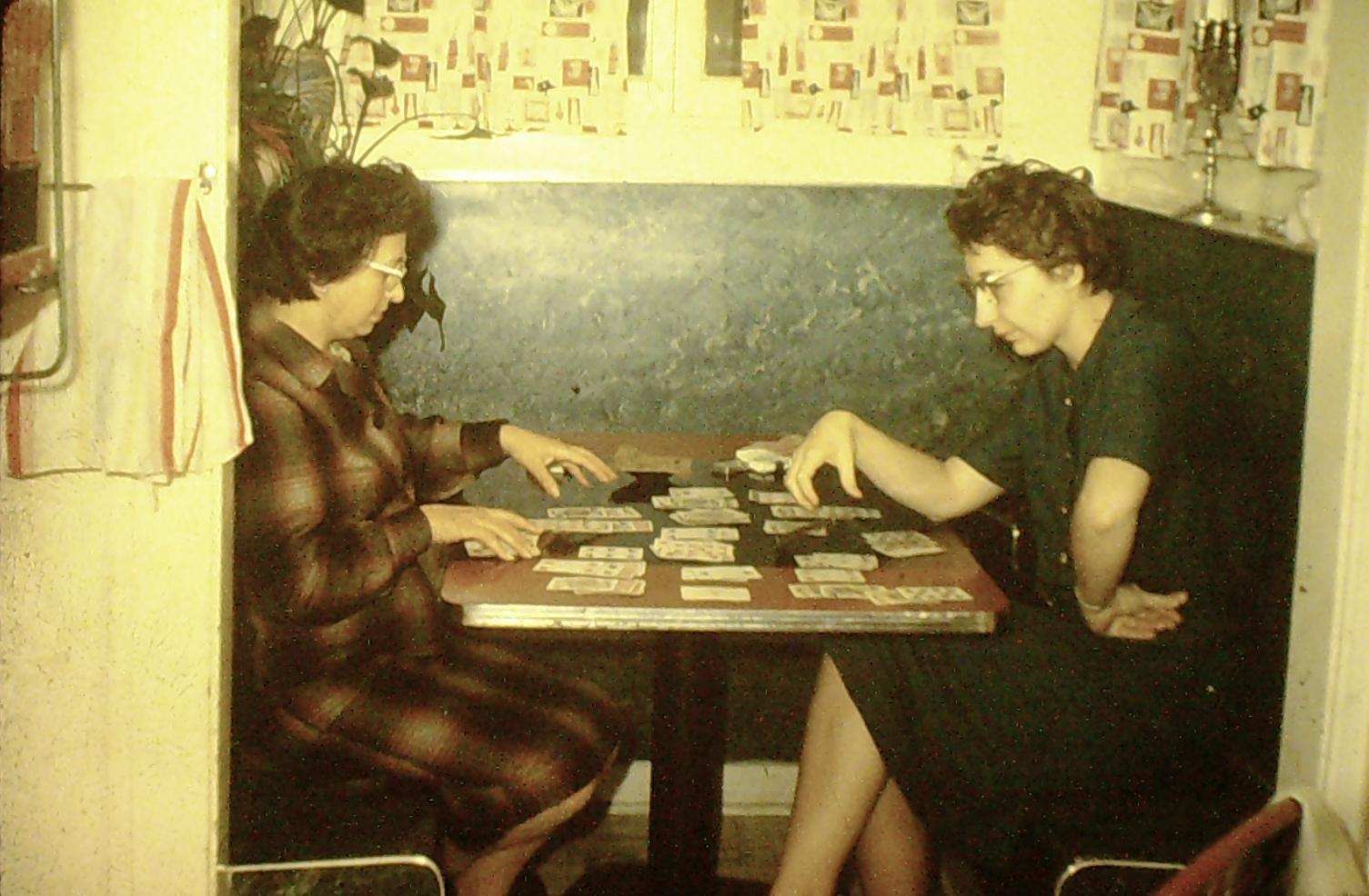 double-solitaire-rules-for-2-persons-and-how-to-play