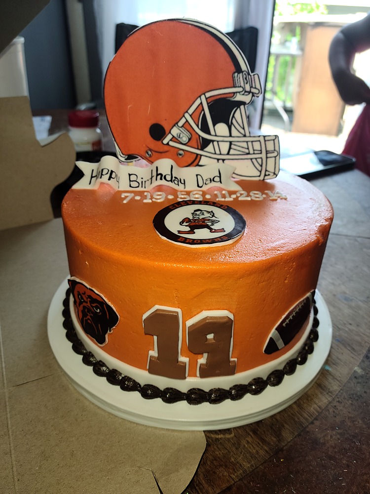 Cleveland Browns — Father's Day  Cleveland browns, Birthday food, Cake  decorating